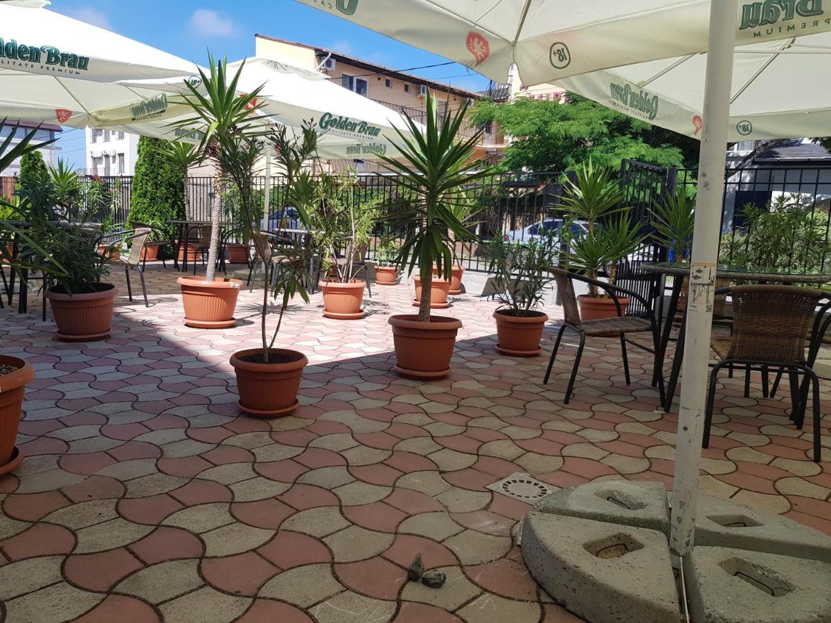 Casa Galbena Hotel Costinesti Exterior photo
