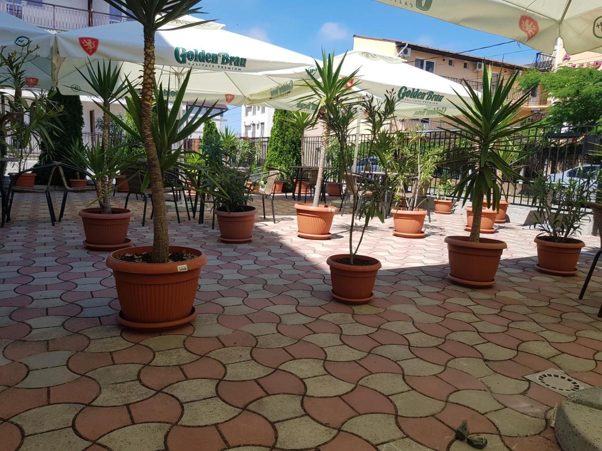 Casa Galbena Hotel Costinesti Exterior photo
