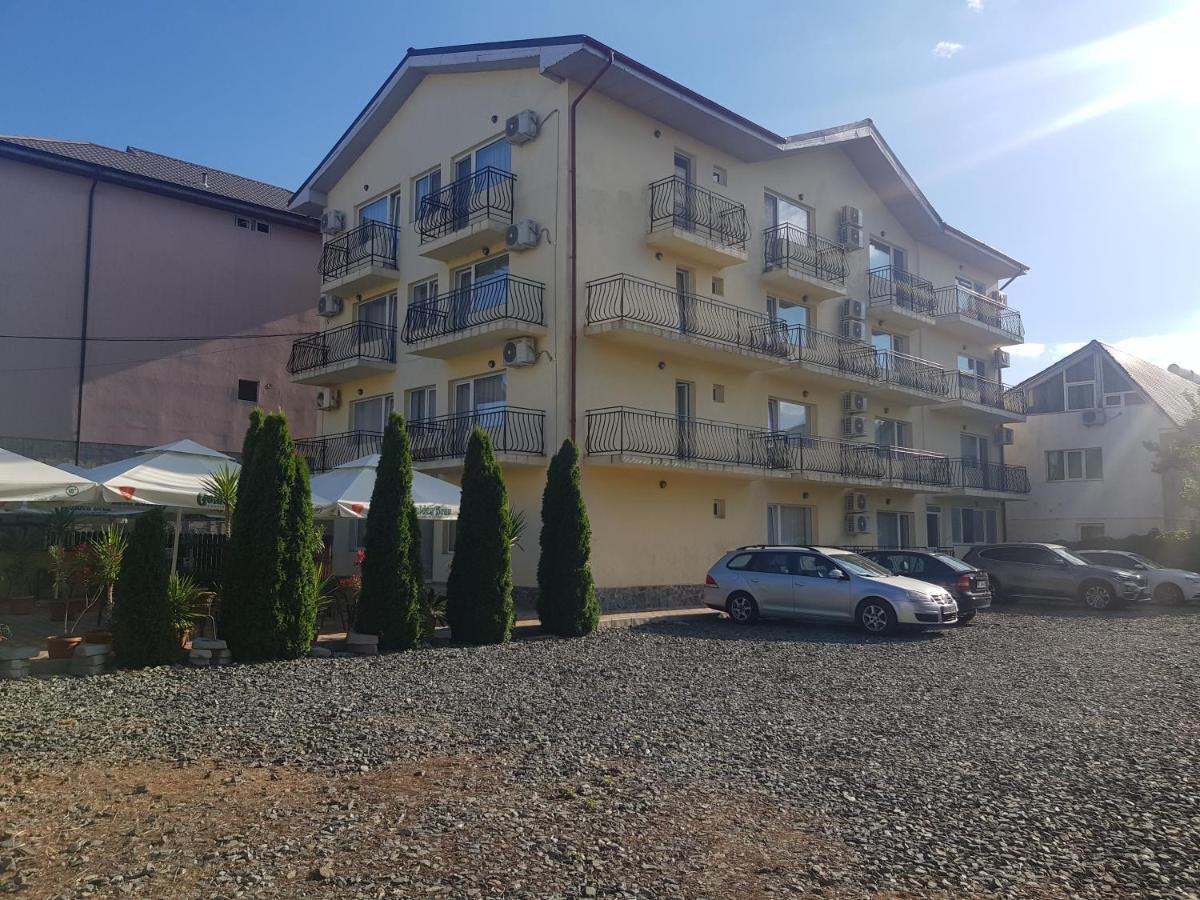 Casa Galbena Hotel Costinesti Exterior photo