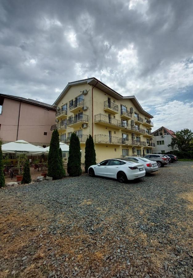 Casa Galbena Hotel Costinesti Exterior photo